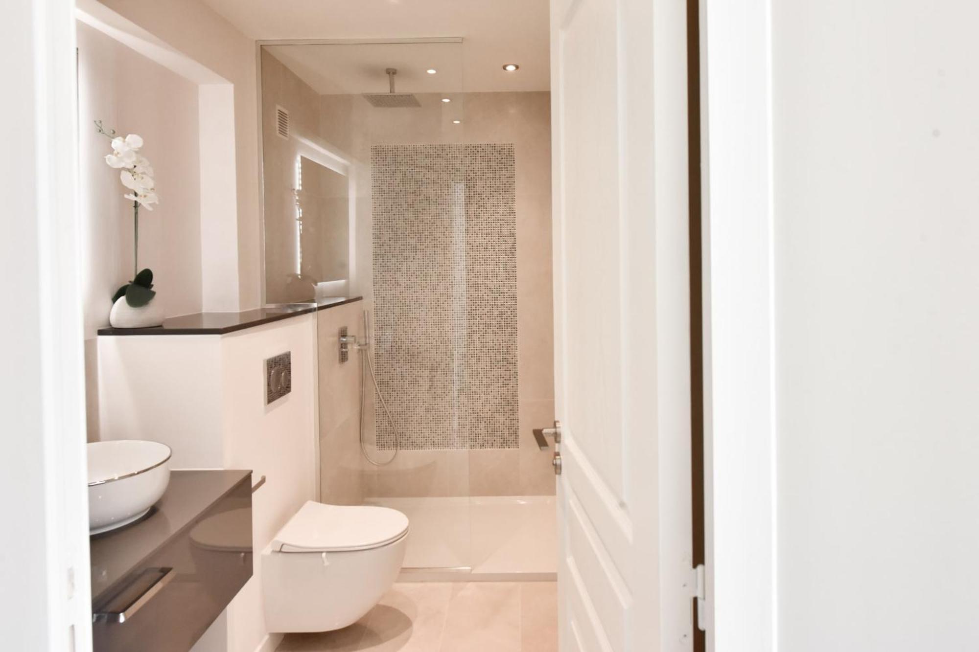Cannes - 2-Br Flat 15-Min Walk To The Beaches Esterno foto