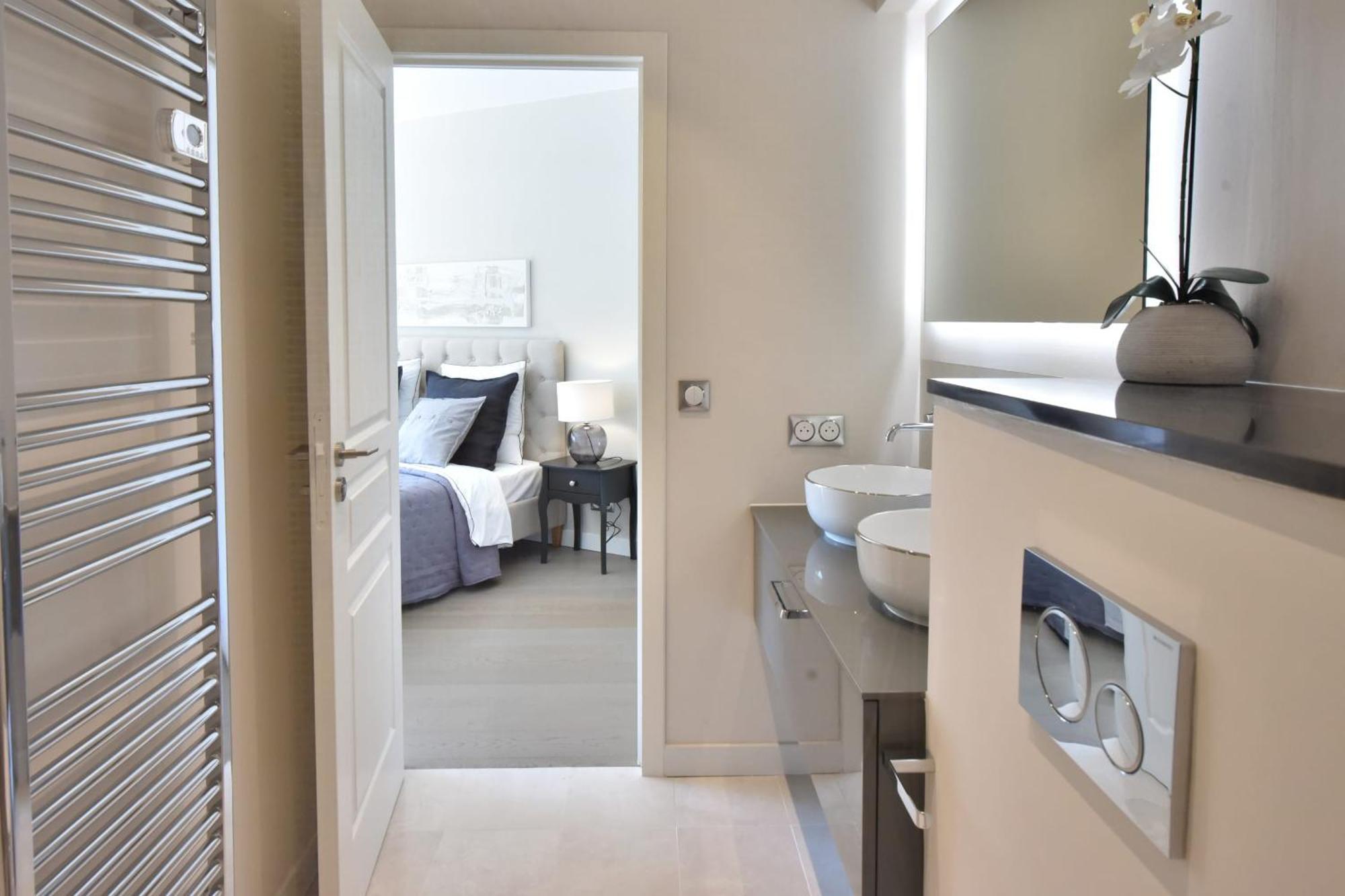 Cannes - 2-Br Flat 15-Min Walk To The Beaches Esterno foto