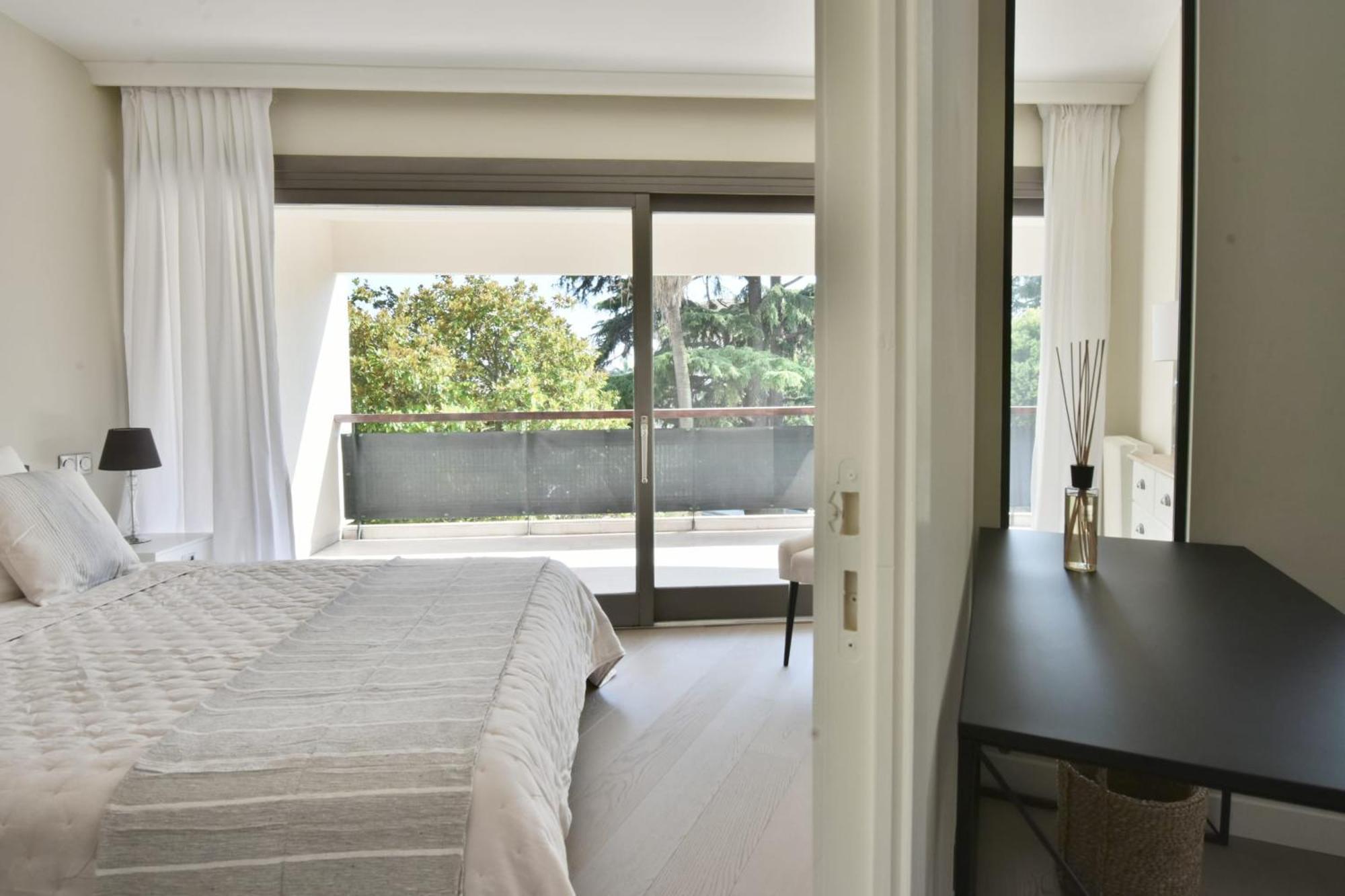 Cannes - 2-Br Flat 15-Min Walk To The Beaches Esterno foto